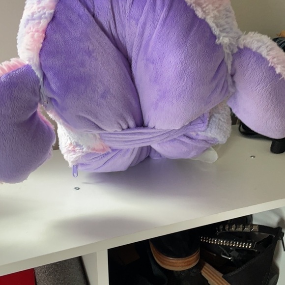 Light up Pillowpet purple sea lion - Picture 10 of 10